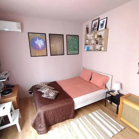 Cozy 150m From The Lägenhet *