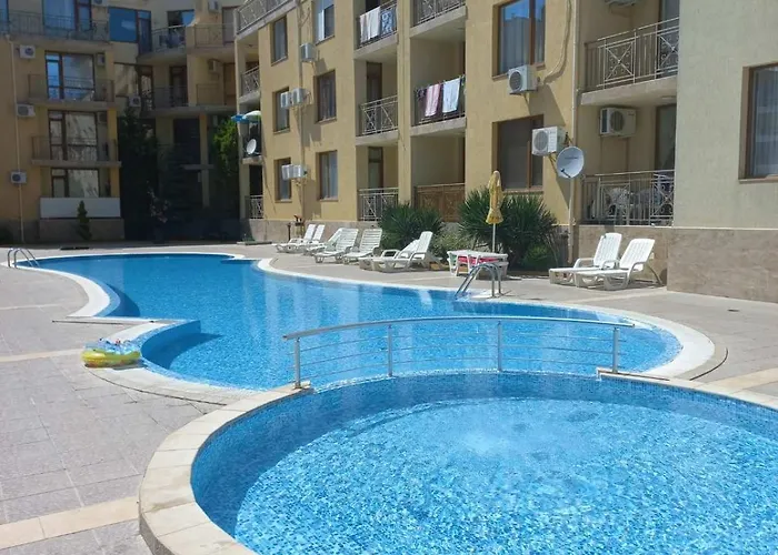 Lägenhet Cozy 150m From The *