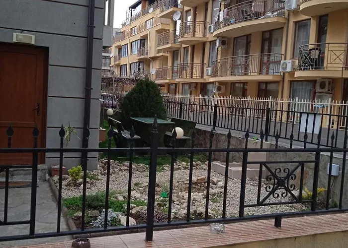 Cozy 150m From The * Sveti Vlas