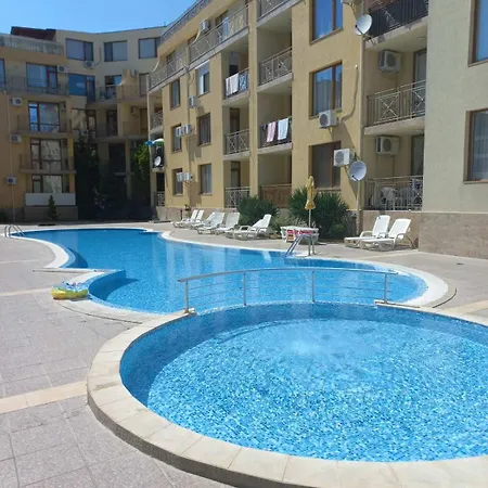 Apartamento Cozy 150m From The *