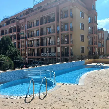Cozy 150m From The Apartamento Sveti Vlas