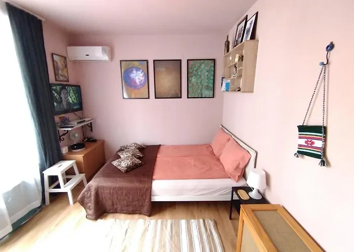 Cozy 150m From The Apartamento